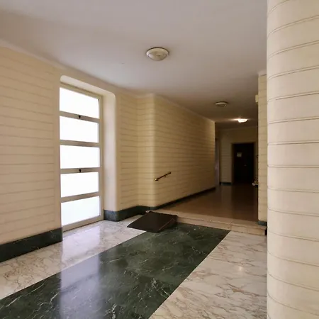 아파트 Hc - Clohouse Spacious Flat