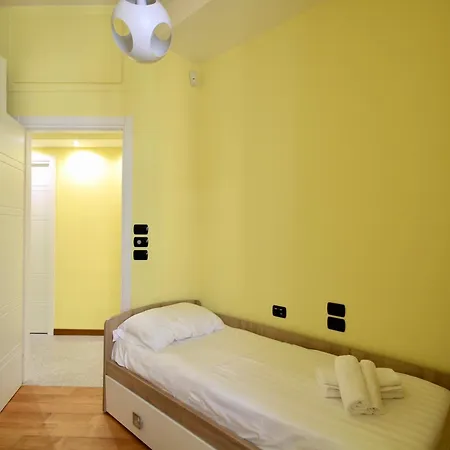 Hc - Clohouse Spacious Flat * רומא