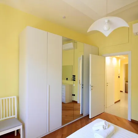 Hc - Clohouse Spacious Flat