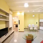 شقة Hc - Clohouse Spacious Flat *